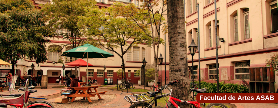 Patio Francés - facultad de Artes